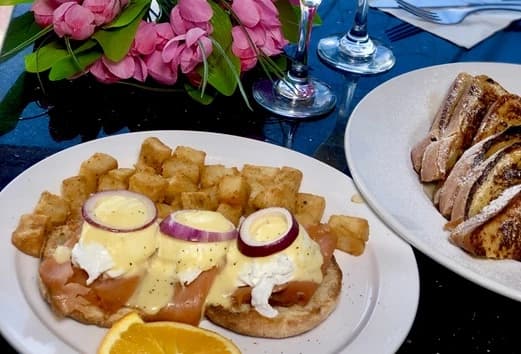 Breakfast Eggs Benedict French Toast Oshawa Restaurant
