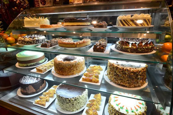 Barrie dessert restaurant showcasing gourmet layer cakes, creamy cheesecakes and indulgent after-dinner sweets.
