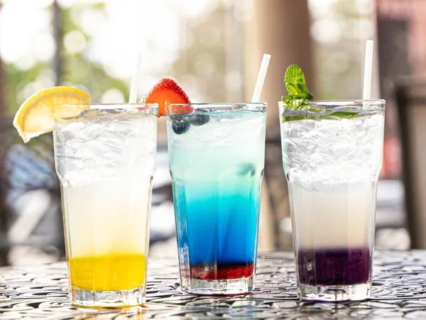 Bolton Ontario restaurant bar serving signature drinks and specialty beverages at Symposium Cafe